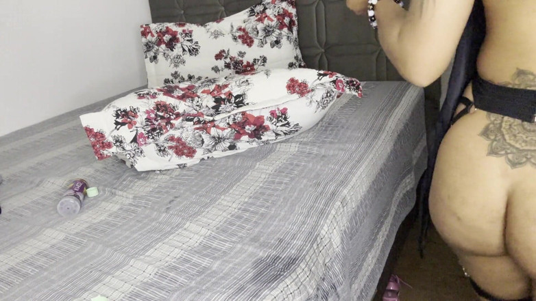 Natasha rios: Za kulisami przygotowuje się do oddania tyłka obdarowanemu