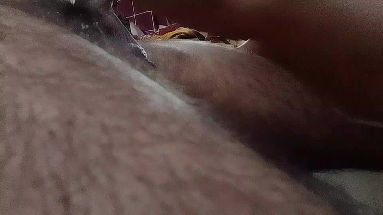 Skydreem1104: Gadis mallu dientot sama suaminya sambil duduk di atas