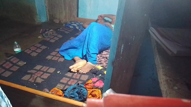 Desi palace: Anu bhabhi nóng bỏng và gợi cảm xxx