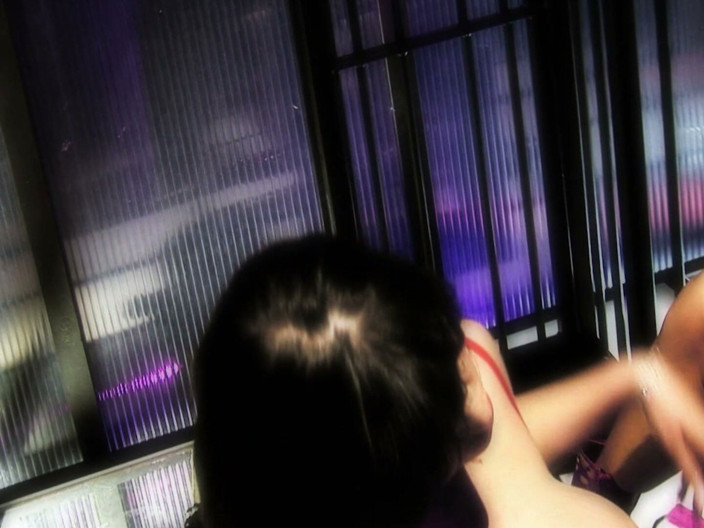 The Window of Sex: Orgy slampor scen-2_curvy, bystig latina lesbisk använder leksaker med sin...