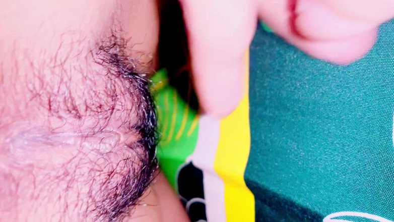 Indo Girl: คู่รักเย็ดมือสมัครเล่นช่วยตัวเอง