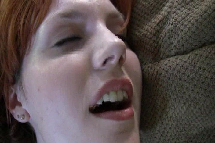 Porn Nerd Network: 色情书呆子：凯蒂：紫色玩具