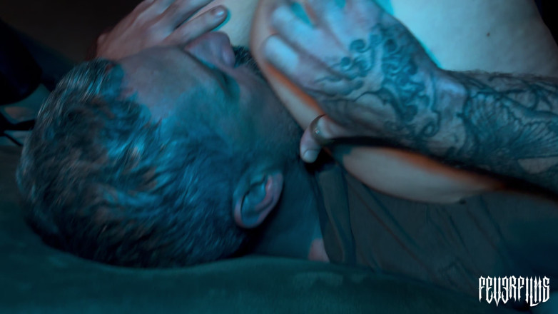Fever Films: เธอรับผิดชอบด้วยการนั่งร้อนในฉากนั่งหน้า