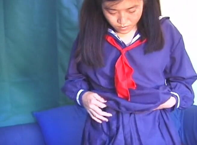 IntAsian: Hot asian teen does her first casting