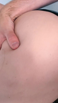 Žhavé křivky ke snídani: Mrdka