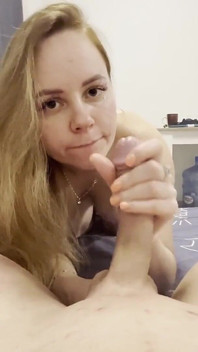 Pompino e creampie in bocca, ragazza russa teen 18+