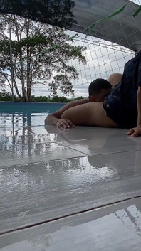 aautdor pool men jokhim bhara seks