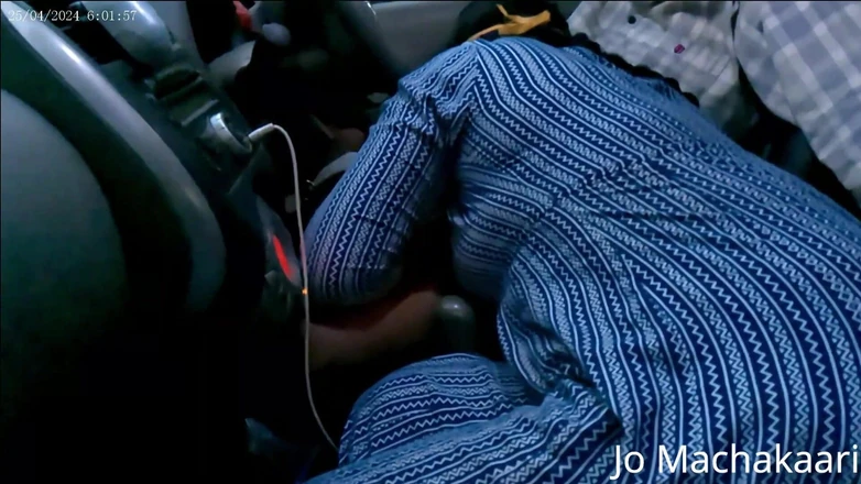 Machakaaritamil: Tamil Couples Romance in Car