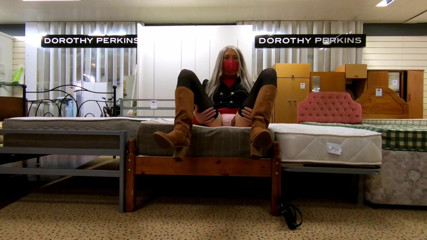 The Midnight Minx: Charity shopping minxy style