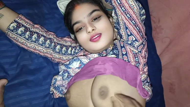 Ramashish: 德西女孩的胸部显示