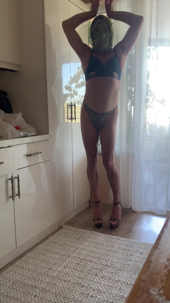 cd_aysemmm: Zwerg-sexy sissy sehr geil