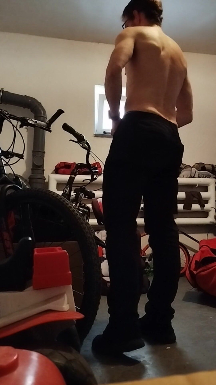 kickerscooter: 자위하고 젖탱이로 자위해