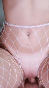 Lei Con Il Suo Sesso Interferisce Con La Visione Della TV - Piena Di