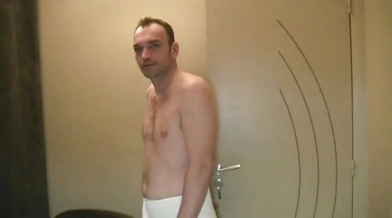 Gaybareback: Damien Crosse fucked by XXL