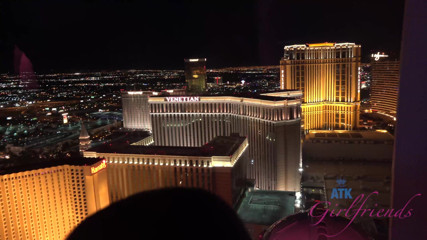 ATK Fans (Girlfriends): Virtuell semester i Las Vegas med luna kitsuen del 1