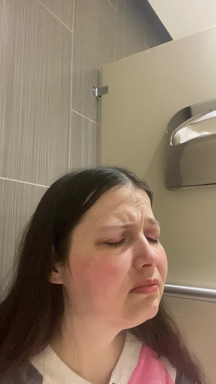 MissChrystalline: Unplanned but a Very Welcome Orgasm