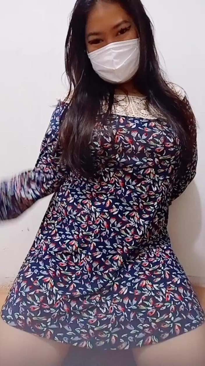 Vaginabig88: Köylü kız sexsi colmek'i baştan çıkarıyor