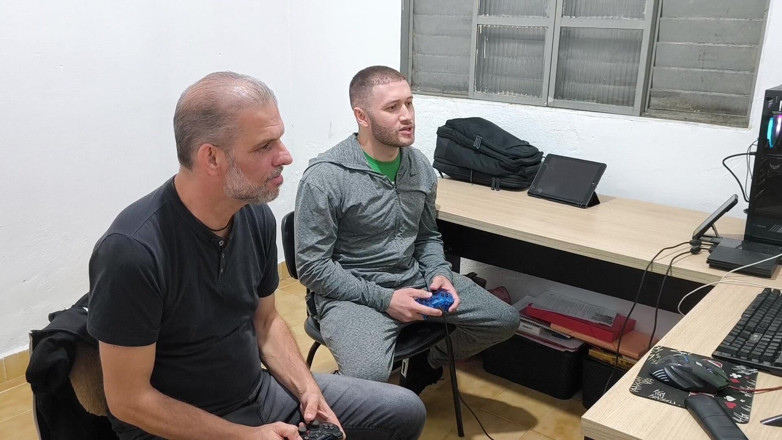 carmonaoficial: 2 lelaki lurus bermain bogel
