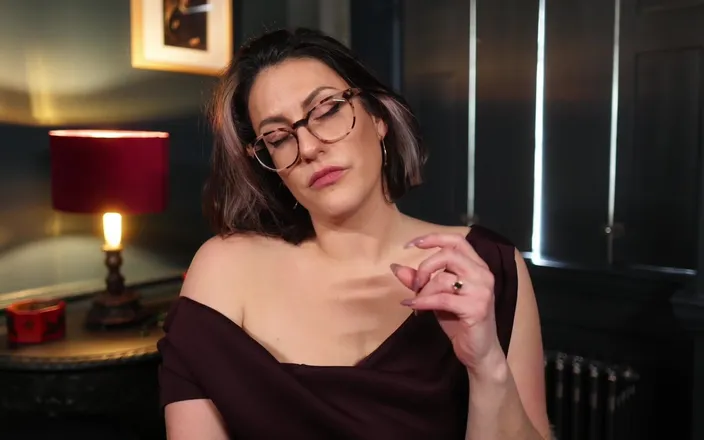 Countess diamond: Findom Humiliation Cuckoldry - He's Better Than You