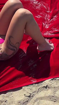 Kamera POV. Seks di tepi sungai, crot di mulut, gadis bertato, seks di luar ruangan, gadis seksi, toket besar
