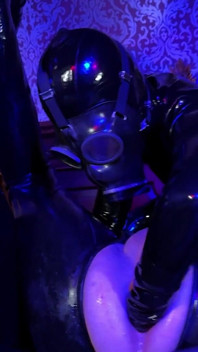 Heavy Rubber Fisting