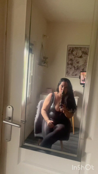 Maitresse Clara: JOI Devant Ton Reflet Dans Le Miroir