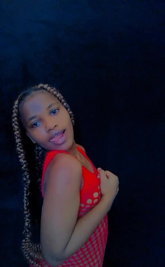 Minayi: 有丰富的视频