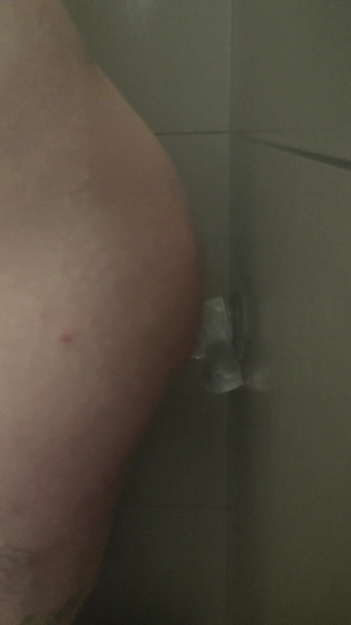 Cdubzdik: Taking It in the Ass in the Shower