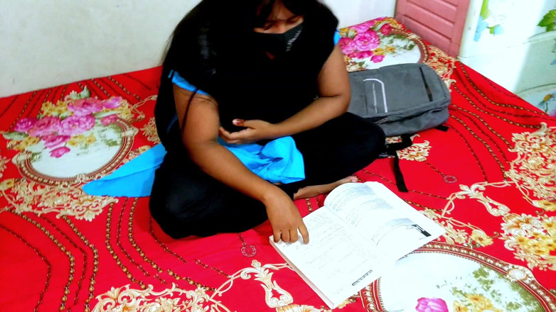 Heartpoint: Dum college flicka har sex med sin lärare