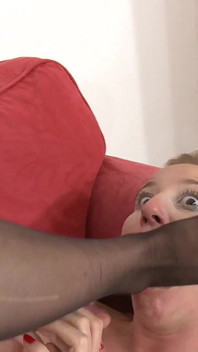 Domination des pieds, lesbienne en bas noirs