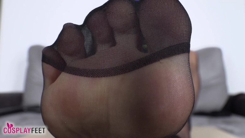 Feet & Cosplay: Good Looking Babe with Dark Hair Loves Showing Her Gorgeous...