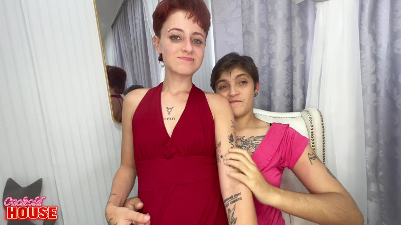 CuckoldHouse: Ragazzo fortunato in un trio con 2 ragazze bisessuali molto calde