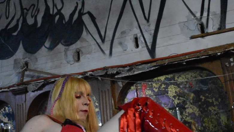 Dildo Man and Cross Hard Sex: Velmi děvka blondýnka s báječným zadkem!
