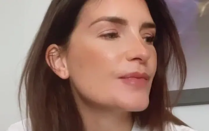 Adreena Winters: What exactly is a pin dick beta good for? ‍️ We...