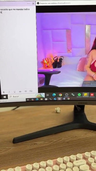 Monitor Saya Masturbasi Menonton Saya Langsung Dan Akhirnya Datang Dengan Payudara Besar Saya