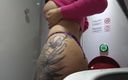 Mary Rider Pornstar: Guarda Cosa sta accadendo nel bagno del treno quando Mary...