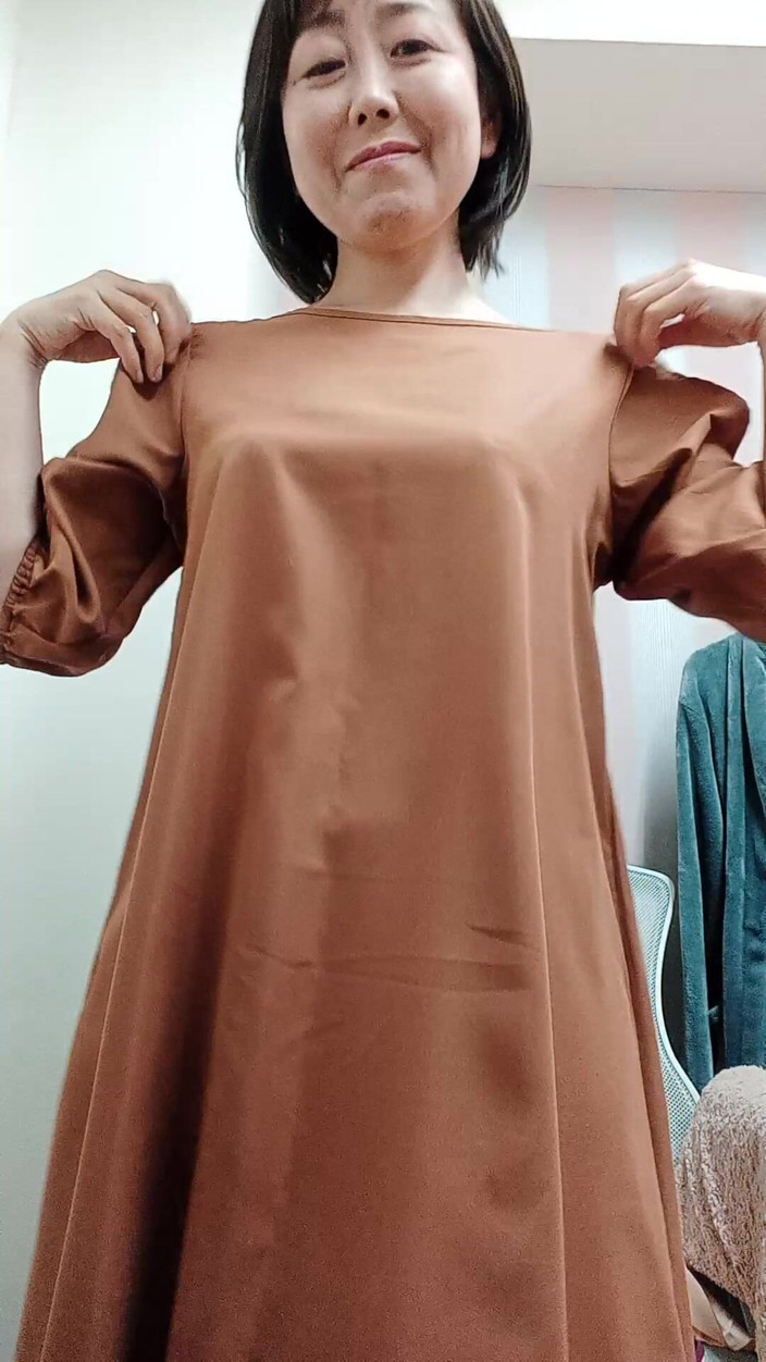 Mayumi Kanzaki: Vídeo De Troca De Roupa