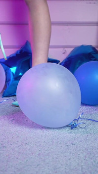9 Month Pregnancy & Balloons Play and Orgasm