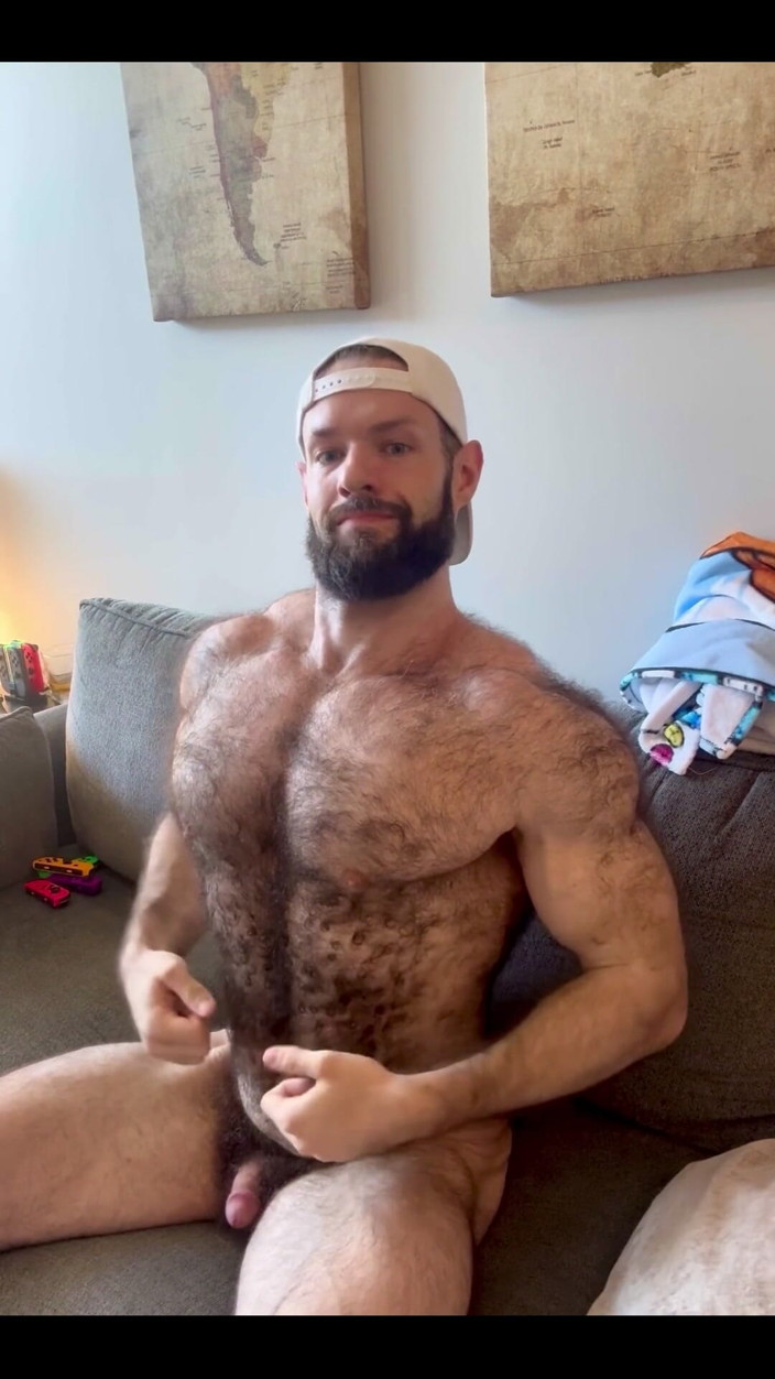 BeefyCanuck: Happy Sunday Gunday! Just a Bit of Flexing, Chest Beating...