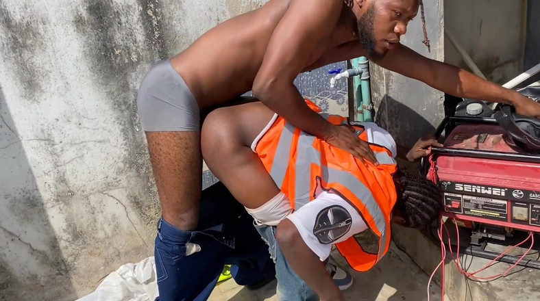 BlaqHandSomeGuy: Ngentot di tempat kerja