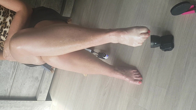 MisS Angel: A piedi nudi al sole