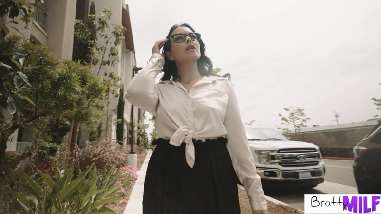 BrattyMilf: My Stepbros Teacher Learns a Few Things From Me - S7:e8
