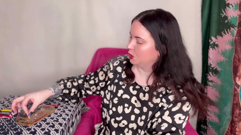 MissFFW: Miss Ffw Merokok Dalam Pakaian Musim Panas