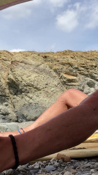 Masturbasi dan sepong kontol di pantai