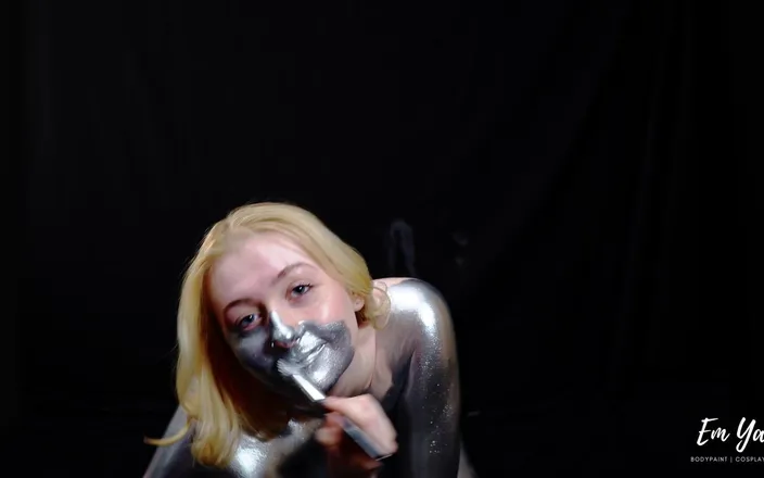 Em Yang: Full Body Silver Body Paint Application &amp; Solo Play