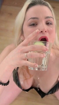 Smoking fetish blowjob rimming and piss 