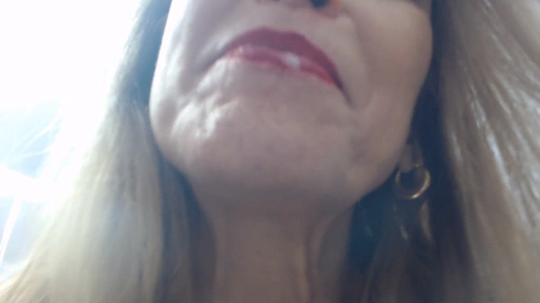 Melissa Johnson: Beijando, Cuspindo, Sentado Na Sua Cara