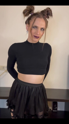 I’m in Love with This Goth Outfit thumbnail