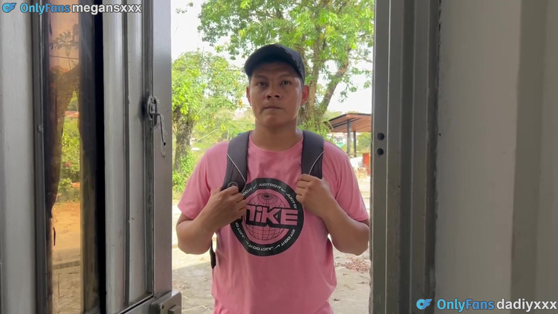 MeGanSxx: Pedido de entrega, sexo casual com estranho