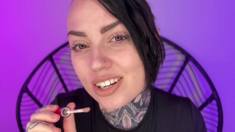 Miss Valentina: Lipgloss dyrkan